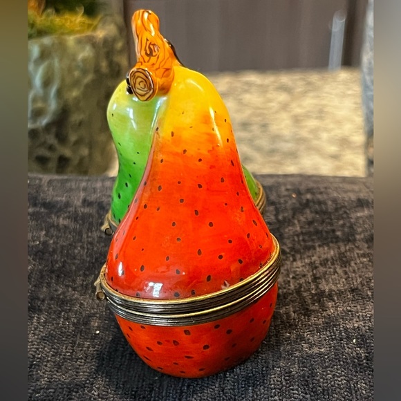 Limoges pears with painted flower inside one of a kind, authentic - Picture 3 of 6